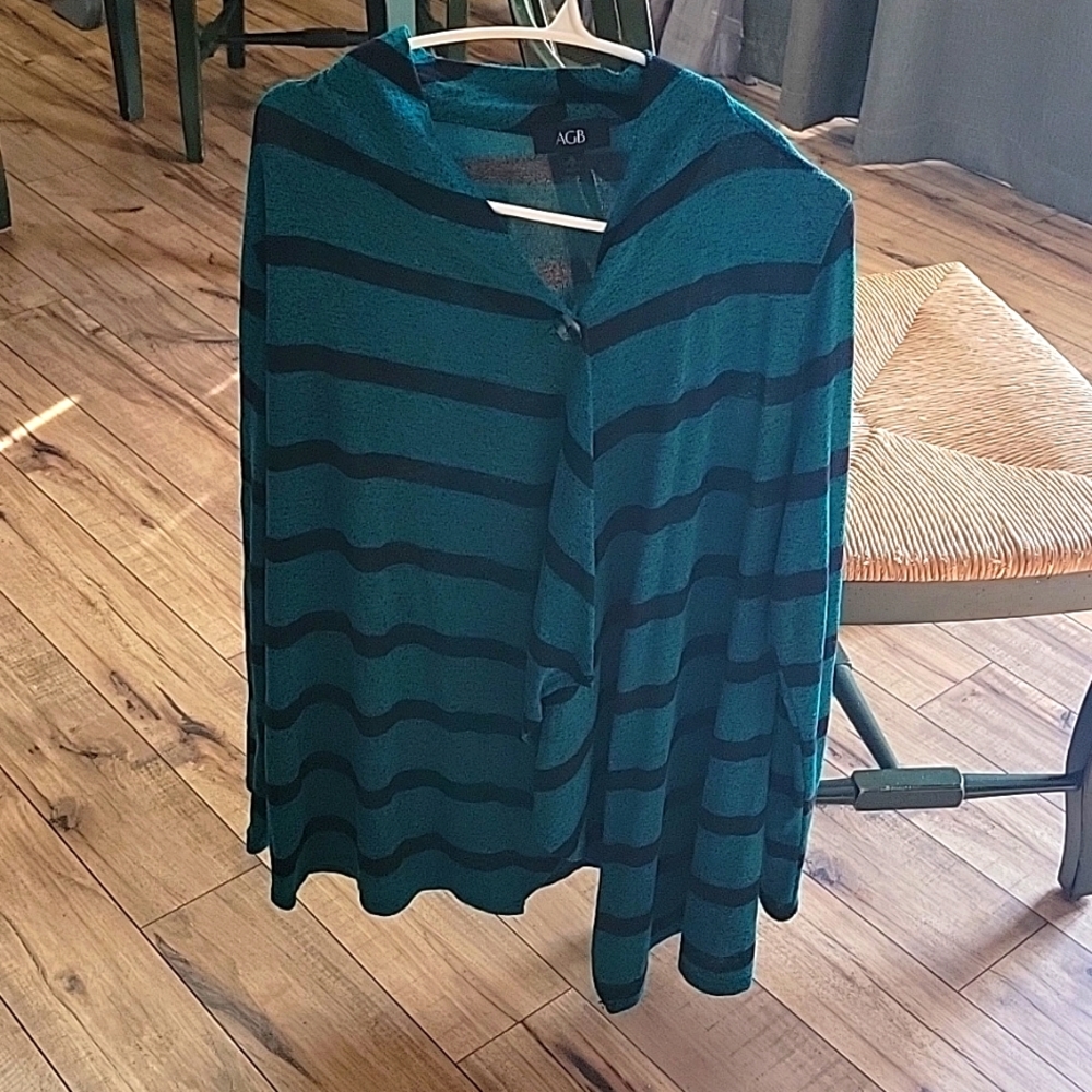 AGB it's like a thin material shaw shirt